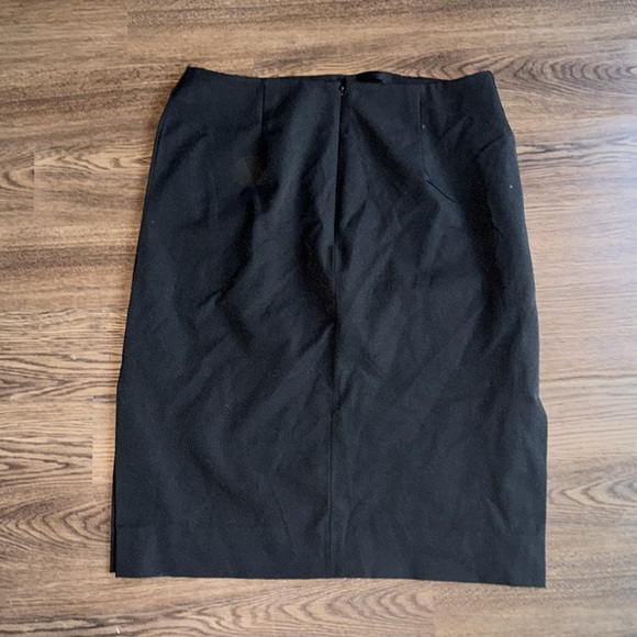 Ralph Lauren pencil skirt - Picture 6 of 7